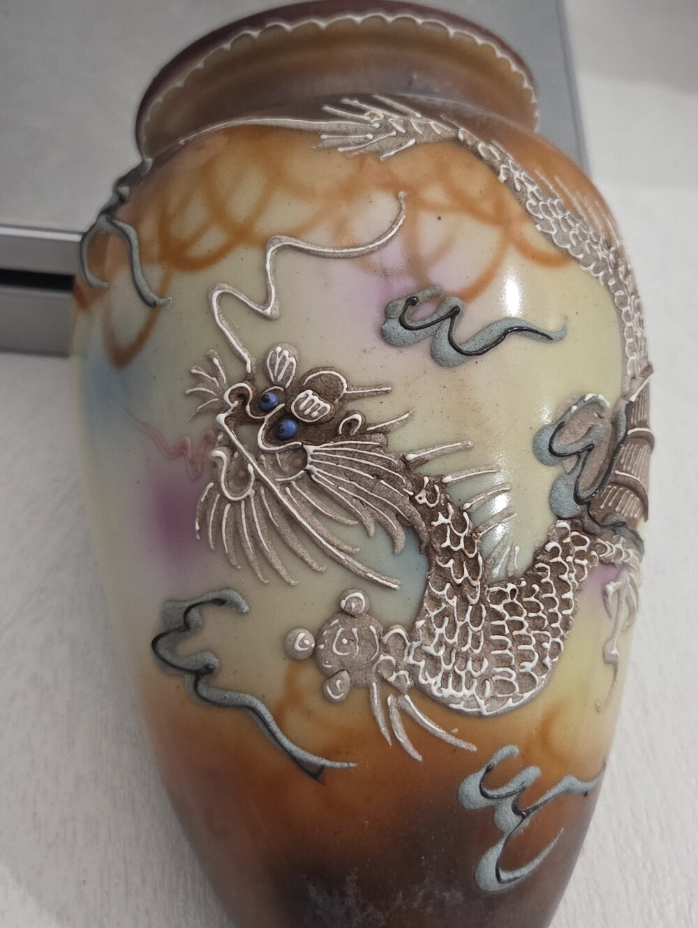 Vtg Japanese Moriage Porcelain Pocket Vase